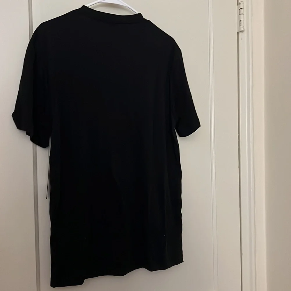 NWT true religion black tee shirt size: L